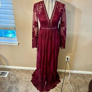 Sale! NWT Maxi Dress S Forever 21 Mesh Knit Burgundy Floral Mesh Crochet Trim
